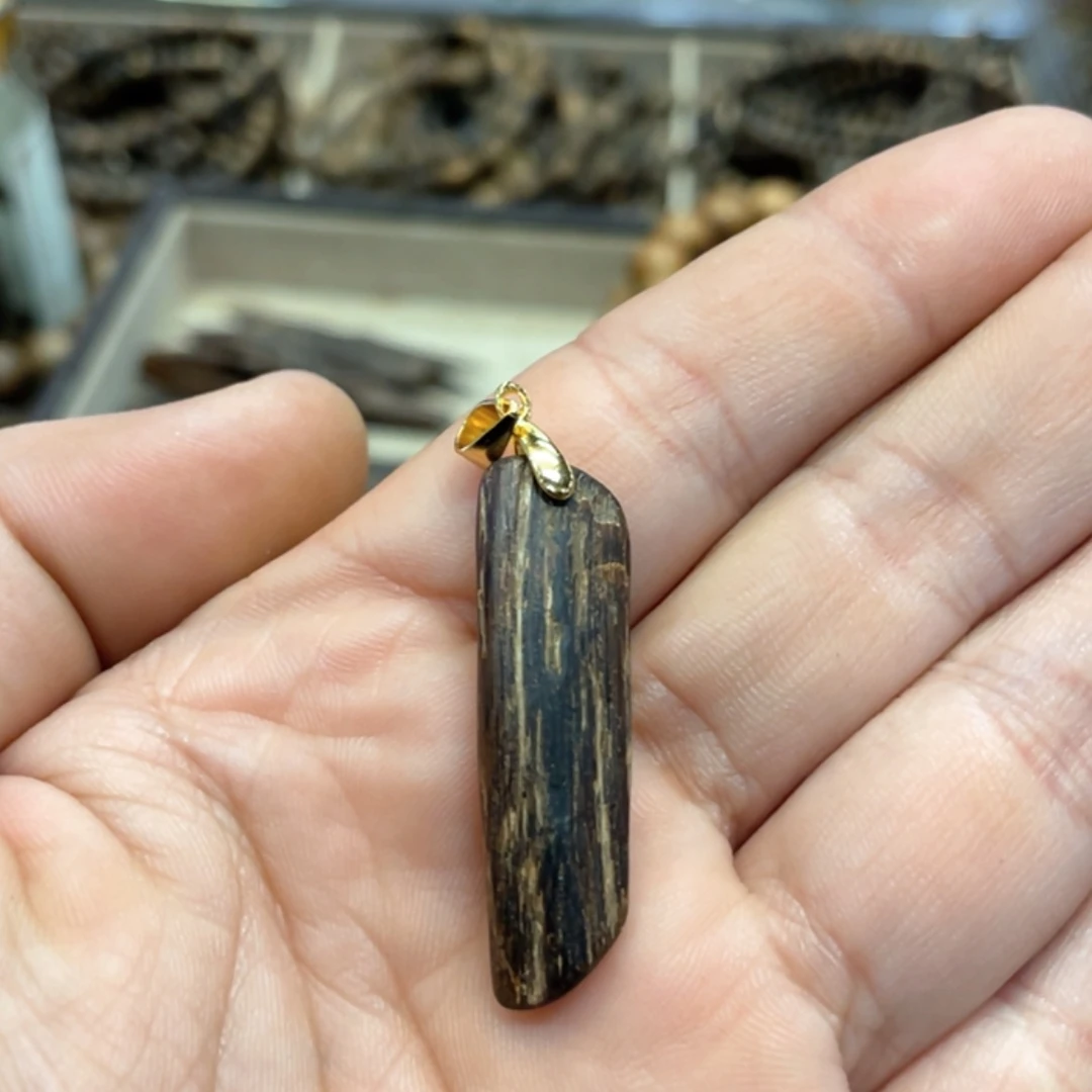 【闪购商品】沉香华****2文莱黑棋沉水级小收藏