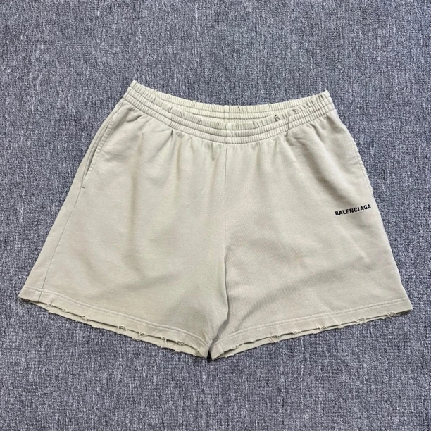BALENCIAGA/巴黎世家 刺绣logo破坏短裤/95新/M码/WL0104