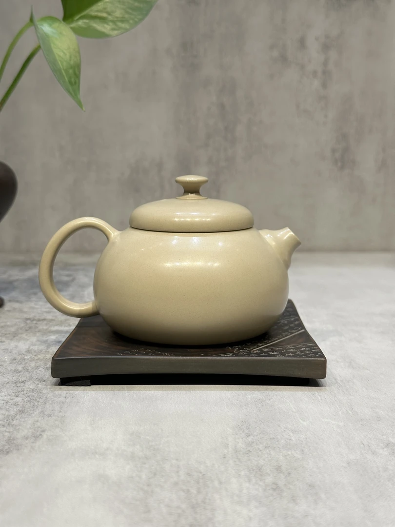 雲乾白泥胖胖壶 容量200毫升