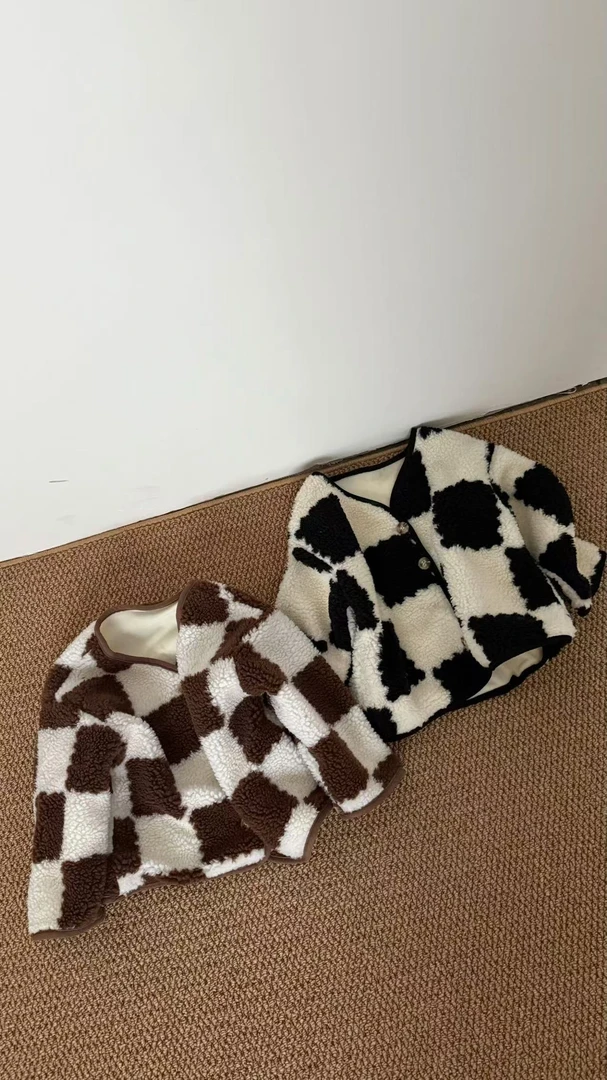 清儿童方格棉服