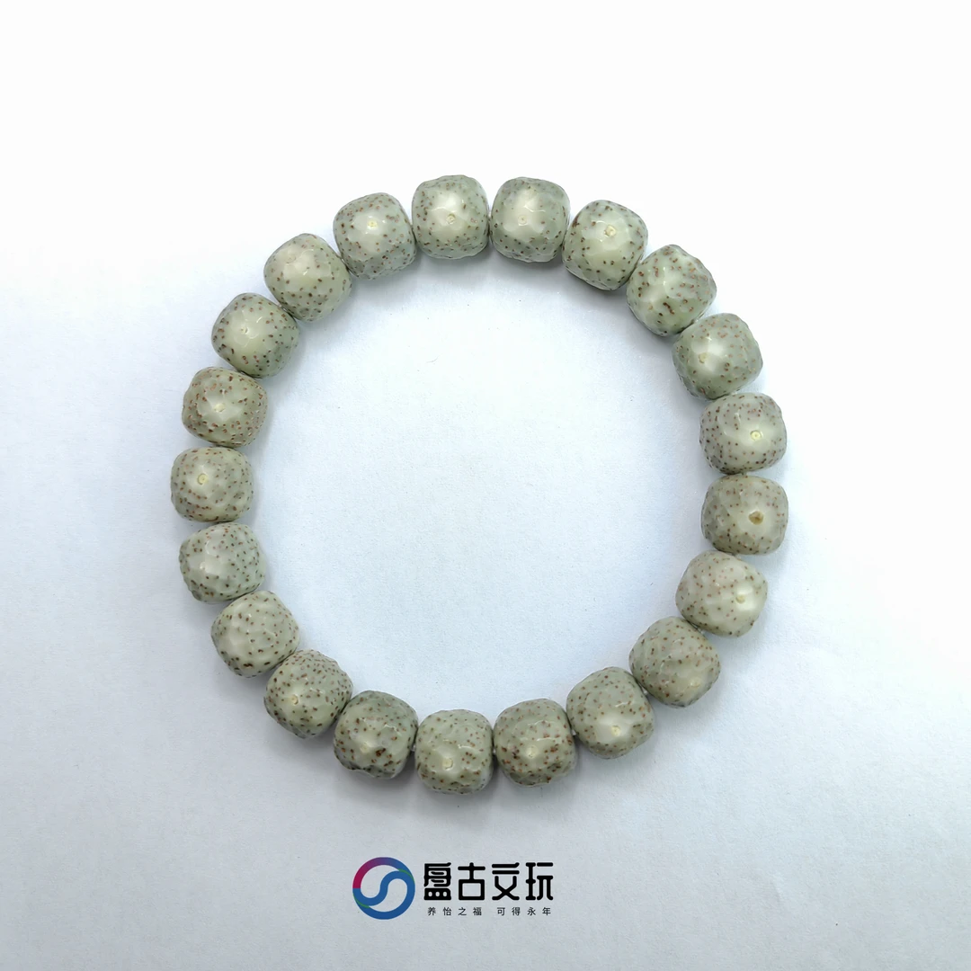 星月菩提石玉糯冰10.5㎜手工精雕龙鳞单圈手串