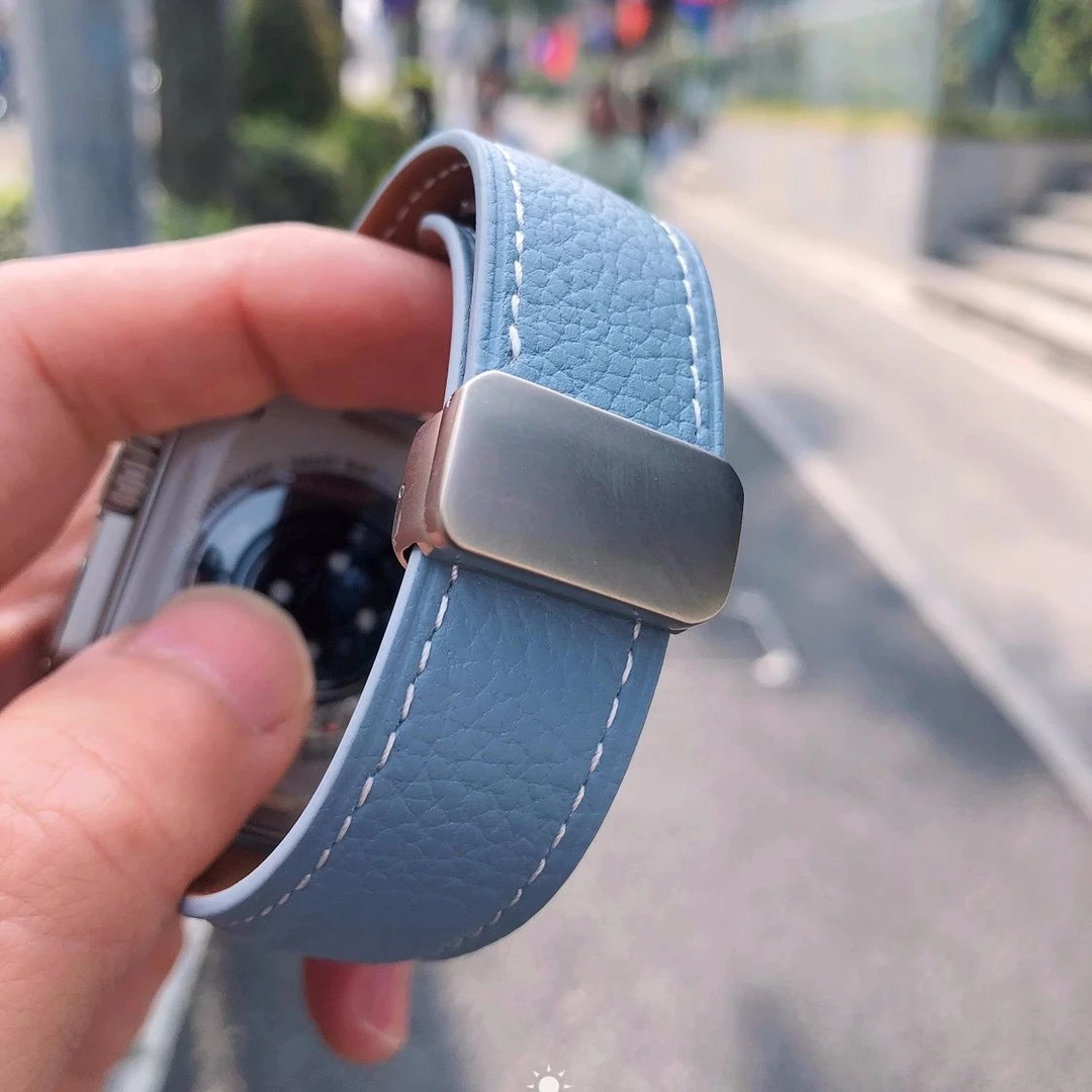 适用苹果表带磁吸扣荔枝纹AppleWatch皮质腕带s8s7s6s5s4s3se高级