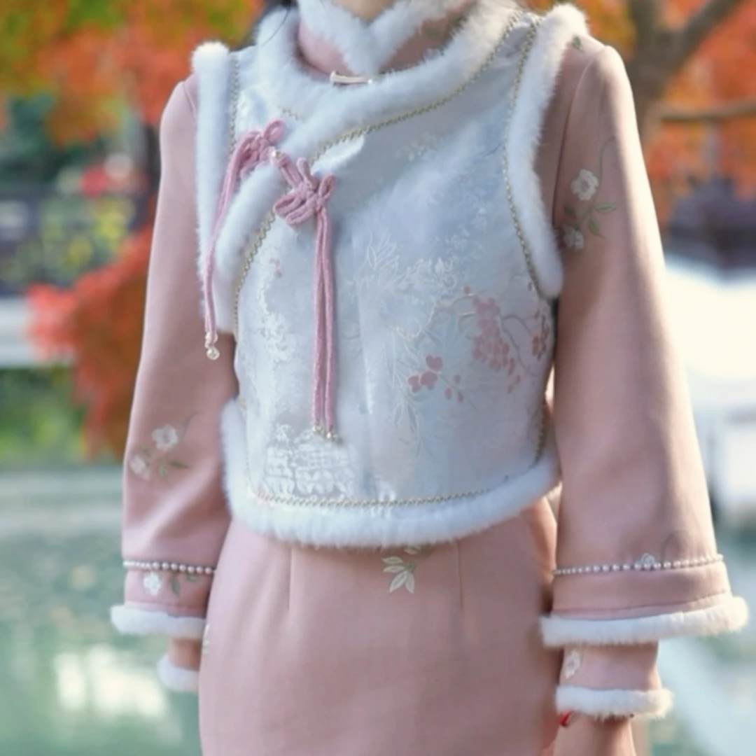 俏娘鱼【单件马甲】2024年冬季新款淑女保暖搭配旗袍马甲日常可穿