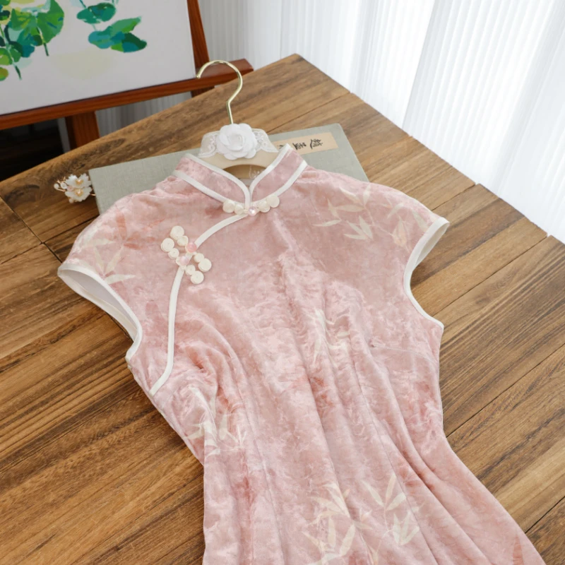 俏娘鱼新中式国风旗袍裙新款日常可穿粉色订婚礼服月牙袖复古改良