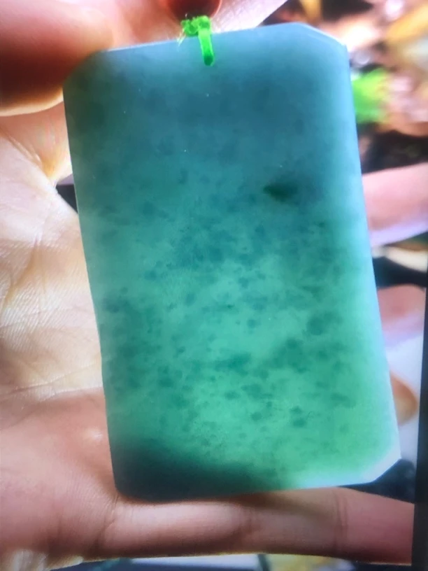 翡翠A货一物一证多样发