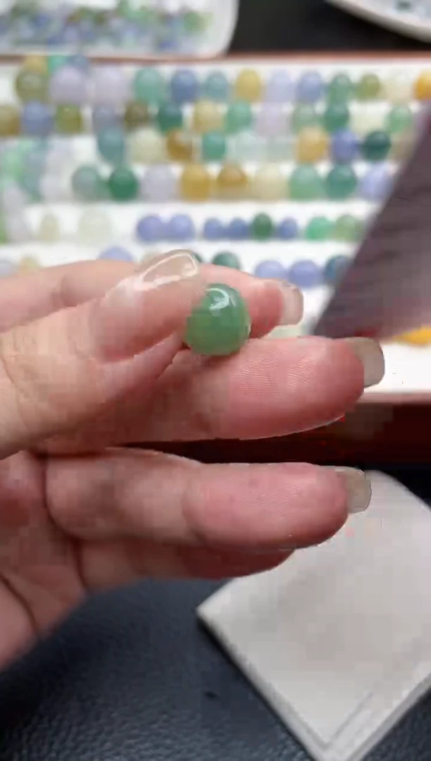 【闪购商品】定制翡翠未镶嵌珠子