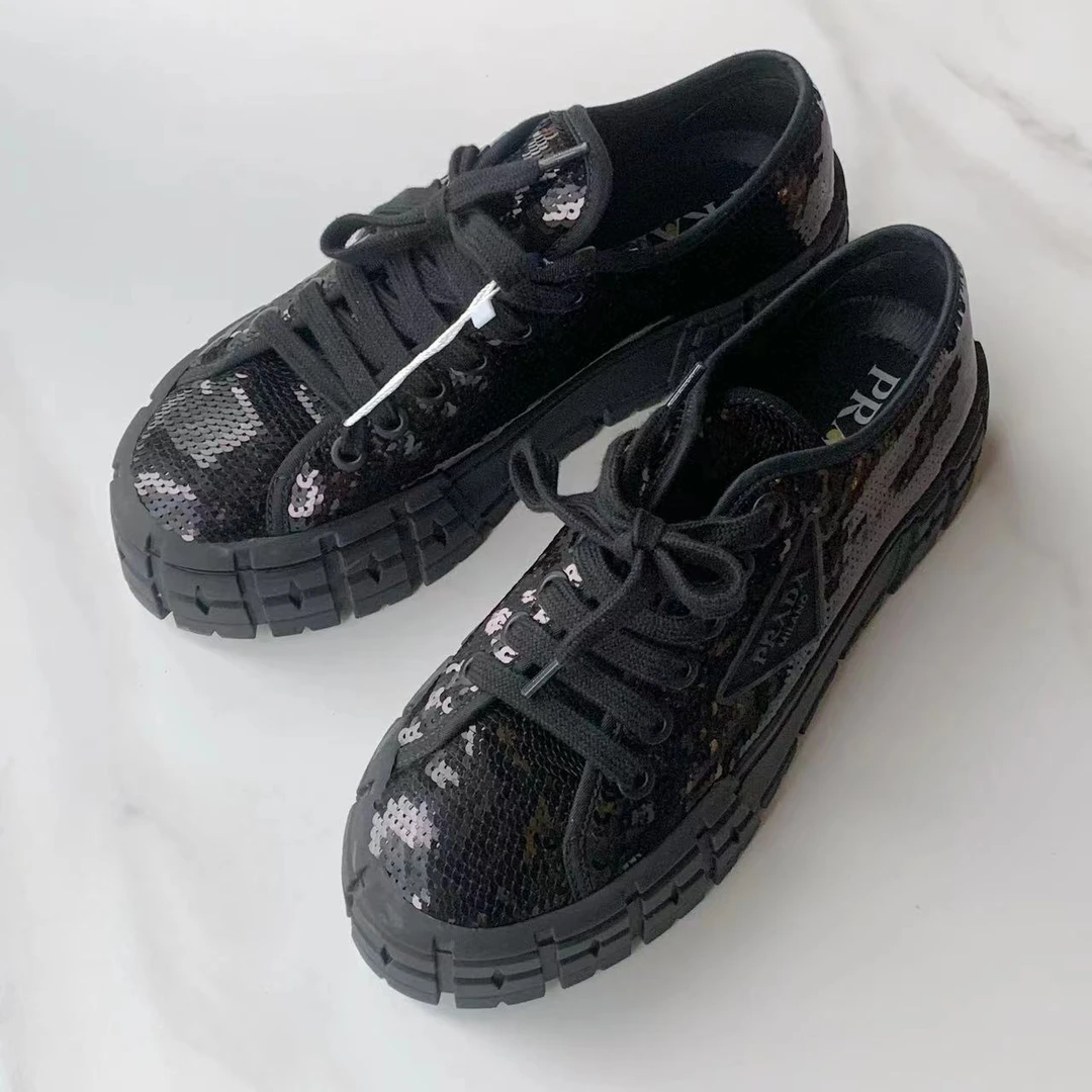 95新 Prada/普拉达 安洁利严选平底鞋/Xk0110822