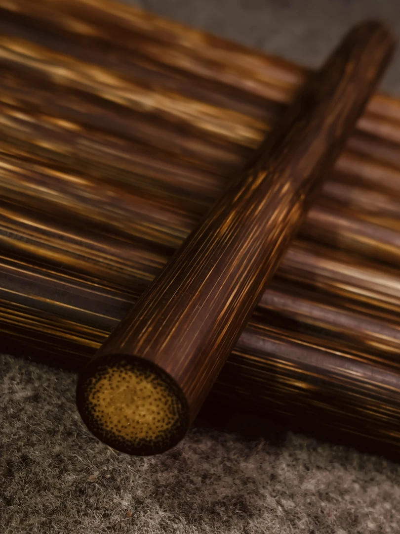 文玩龙血金丝竹实心竹无节款金丝竹手把件手持把玩，长19.5径1.5