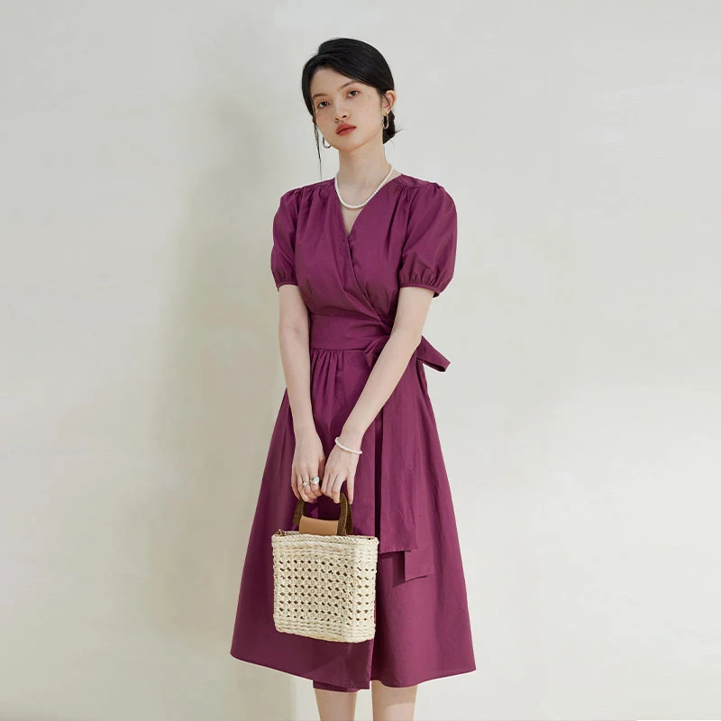 自巧小个子女装穿搭法式V领一片式连衣裙遮肉气质长裙23ZQ92517