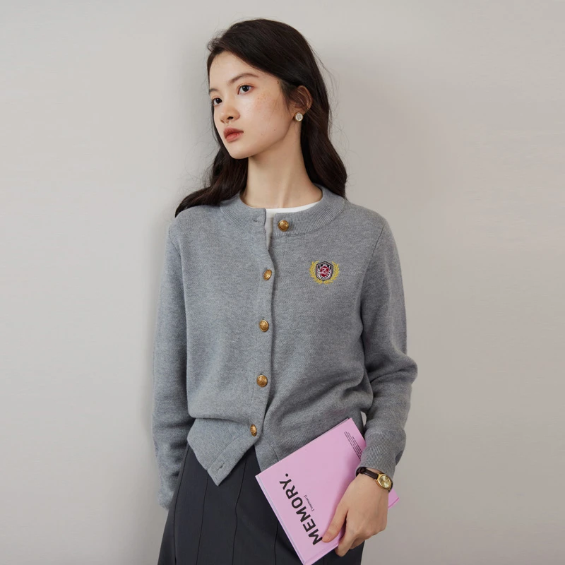 自巧自巧小个子女装学院风开衫复古长袖秋冬针织衫上衣23ZQ93052