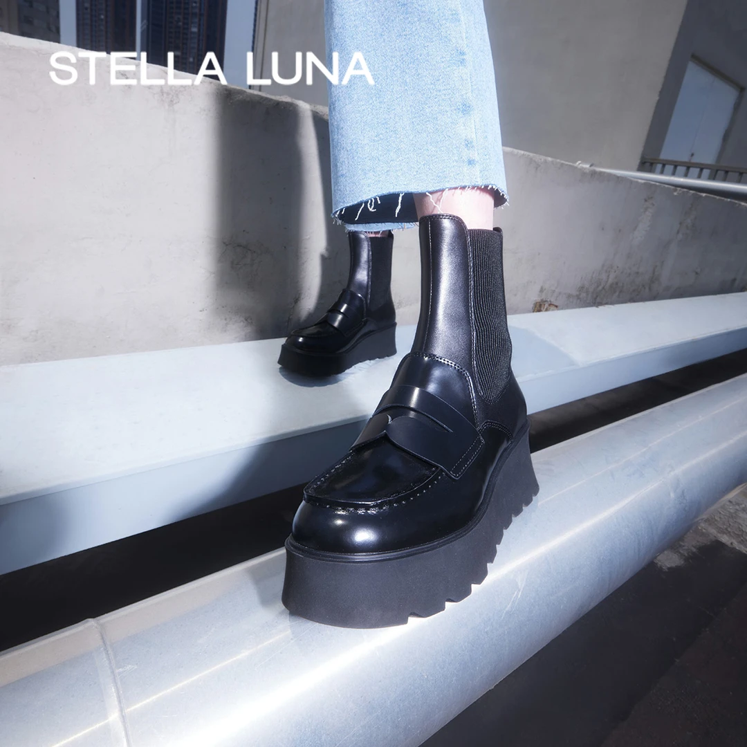 STELLA LUNA女鞋春秋季新款短靴圆头黑色坡跟厚底烟筒靴时装靴女