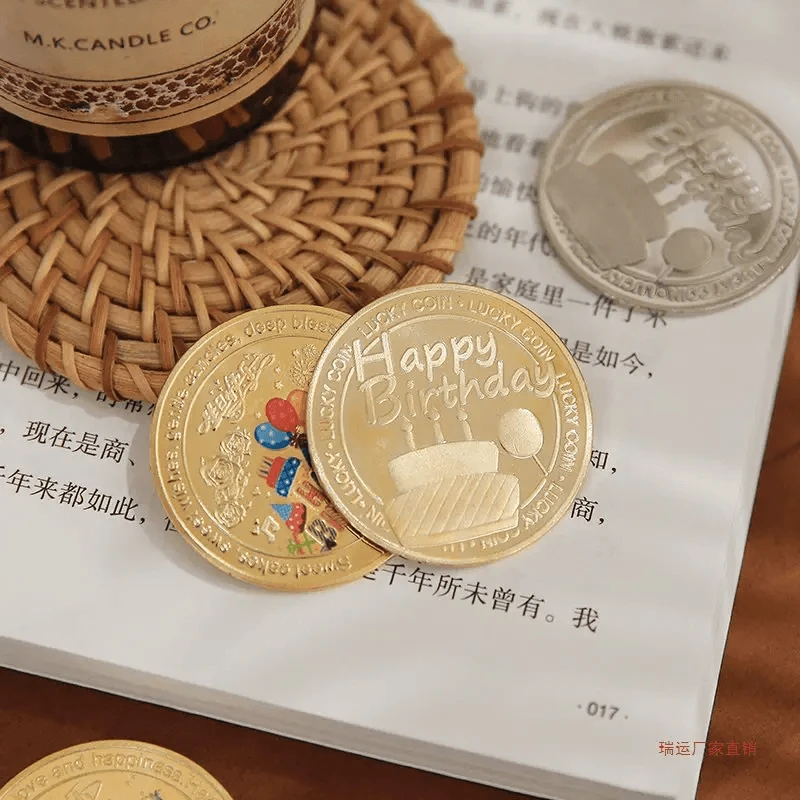创意彩色生日蛋糕纪念章幸运币祝福送朋友闺蜜高考毕业季情侣闺蜜