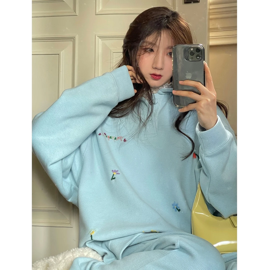 老莫同学 娃娃领POLO卫衣