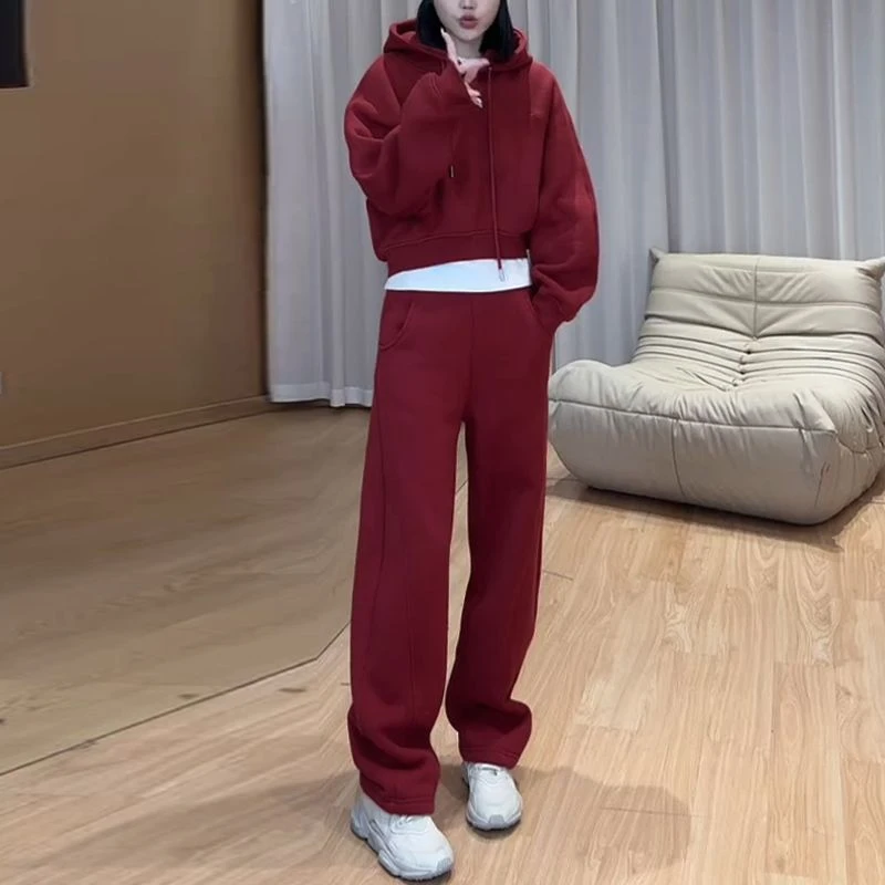 秋冬高级感一整套2024冬季新款爆款红色套装加绒时尚休闲卫裤女装