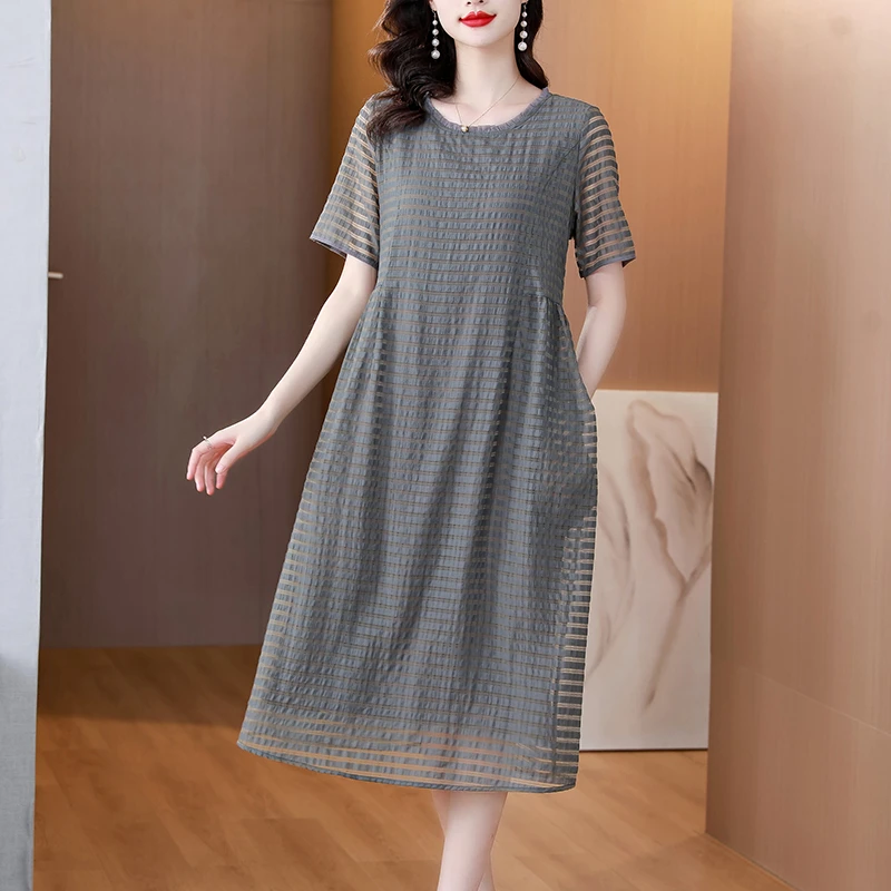 妈妈装显瘦大码连衣裙女宽松淡雅提花木耳领气质短袖长裙子