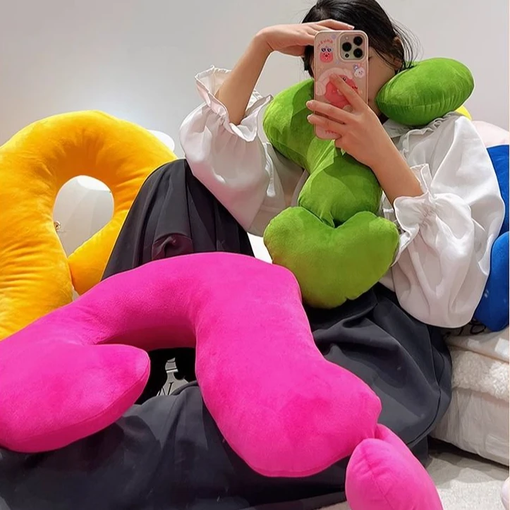 多巴胺问号抱枕卧室沙发爱心尾巴抱枕车载抱枕摆件可爱神器学生