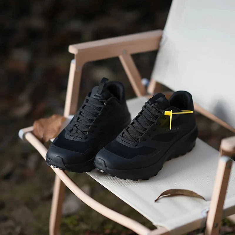 情侣款轻量化登山越野跑鞋！轻便耐磨防滑低帮休闲运动鞋