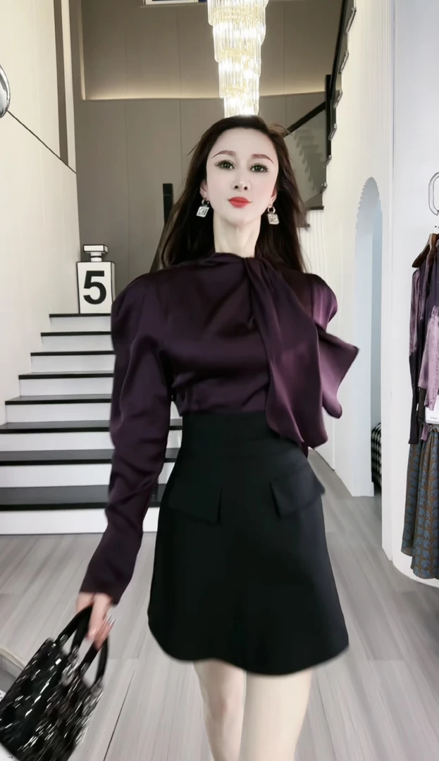 设计师款高端女装早秋新款葡萄紫浆果色泡泡袖飘带衬衣