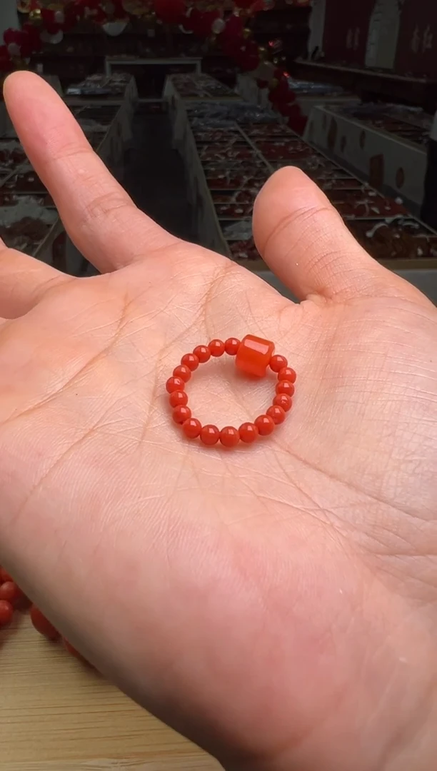 南红高品质双云端亮光戒圈（3*6mm）《多样化发货》