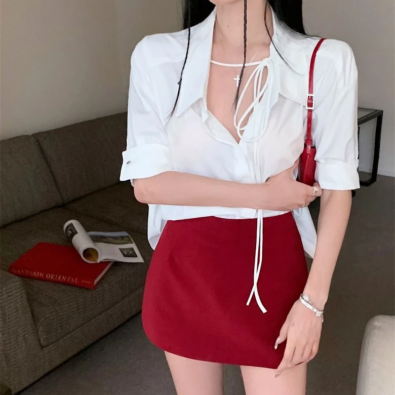 白色领系带设计感五分袖衬衫女夏红色显瘦显白气质半身裙短裙套装