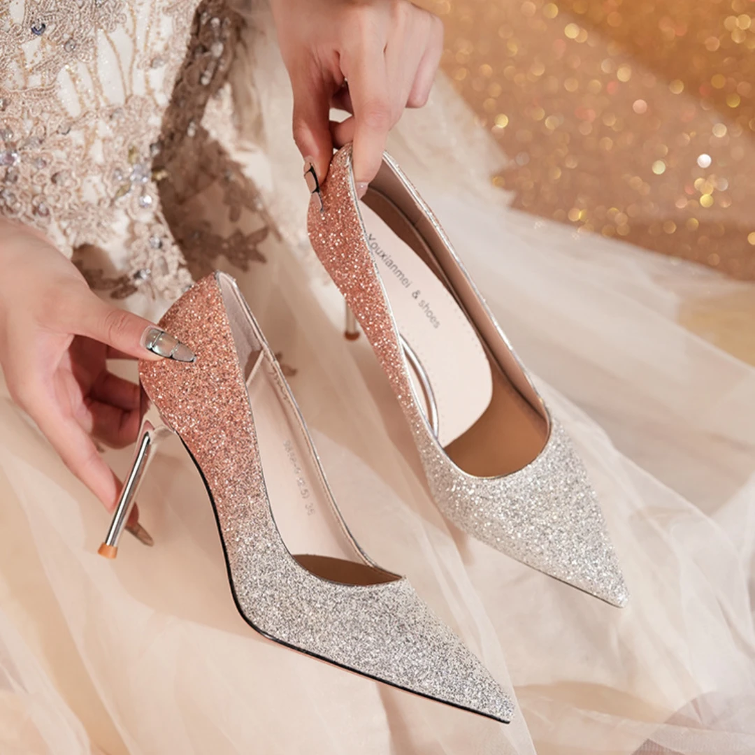 渐变细闪亮片高跟鞋女2024新款尖头细跟格利特宴会浅口单鞋婚鞋
