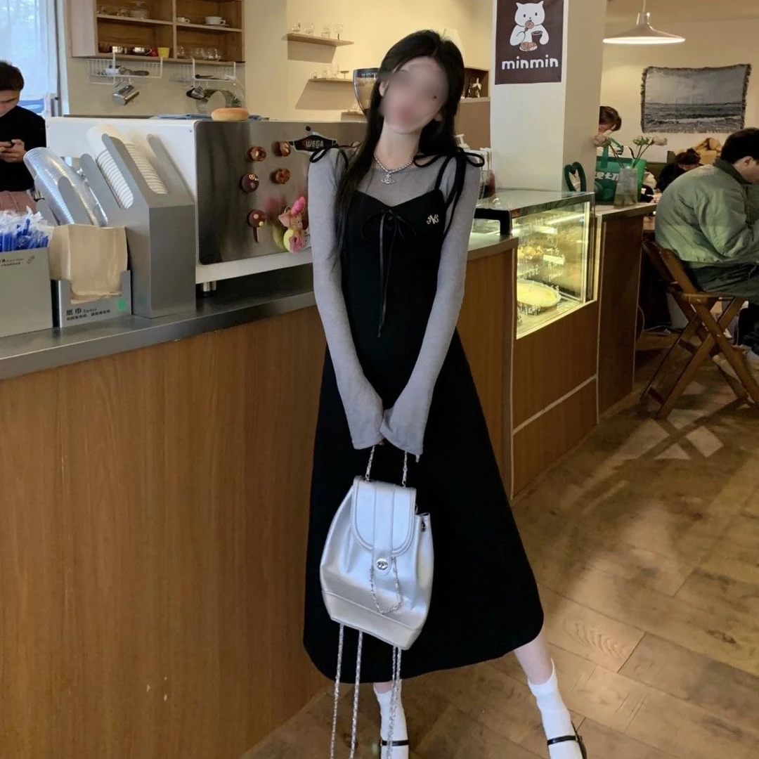 甜辣风绑带刺绣吊带连衣裙套装女夏薄款防晒打底衫t恤收腰