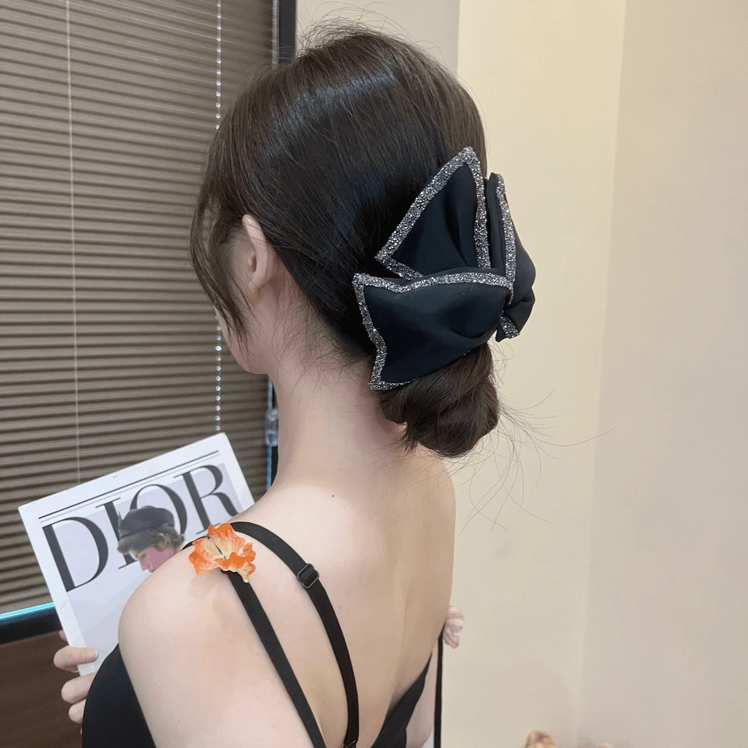 高级感优雅抓夹闪耀百搭轻奢简约时尚三角夹黑色气质法式鲨鱼夹