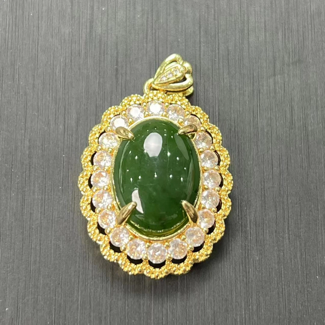 【玉美人】合金镶嵌和田碧玉蛋面吊坠卡16左右（拍一发一多样性发货）