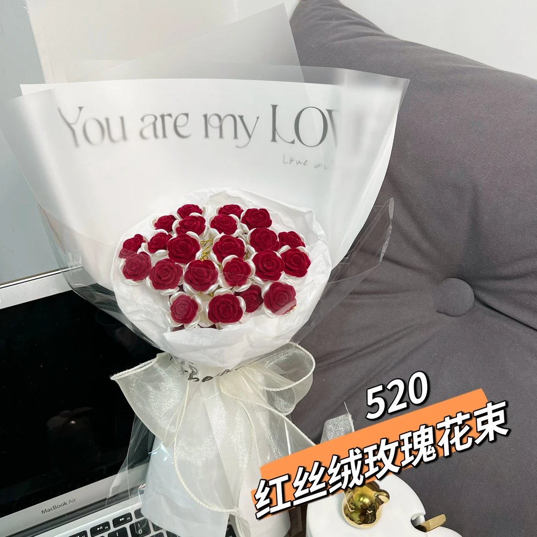 闺蜜走心生日礼物送女生手捧玫瑰花束手工diy小众情人节礼物立冬j