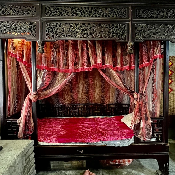 明代顶子床国槐木带床幔不包邮