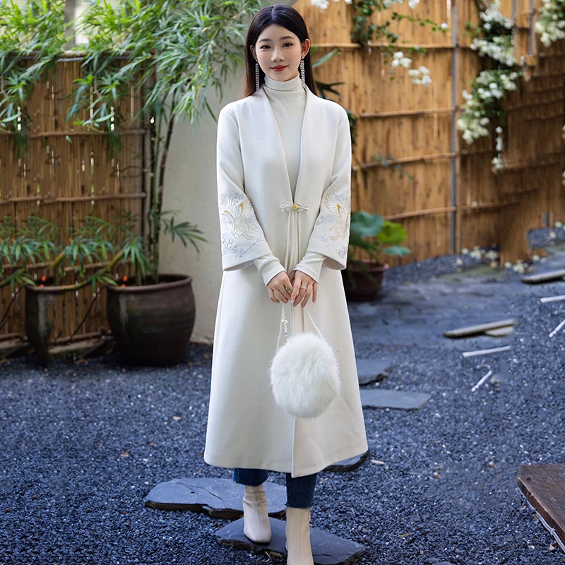 23156精致重工仙鹤刺绣风衣中国风中式修身白色秋冬