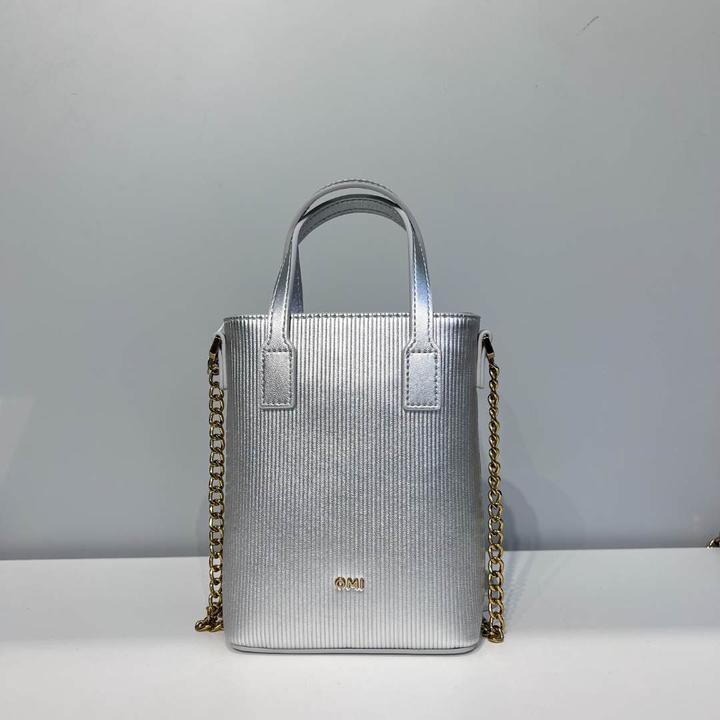 欧米OMI时尚新款春夏百搭女小众单肩包斜跨潮流竖条纹轻奢手机包