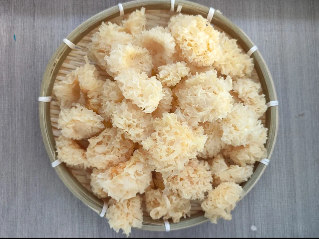 农家椴木小银耳软糯出胶快浓稠炖煮