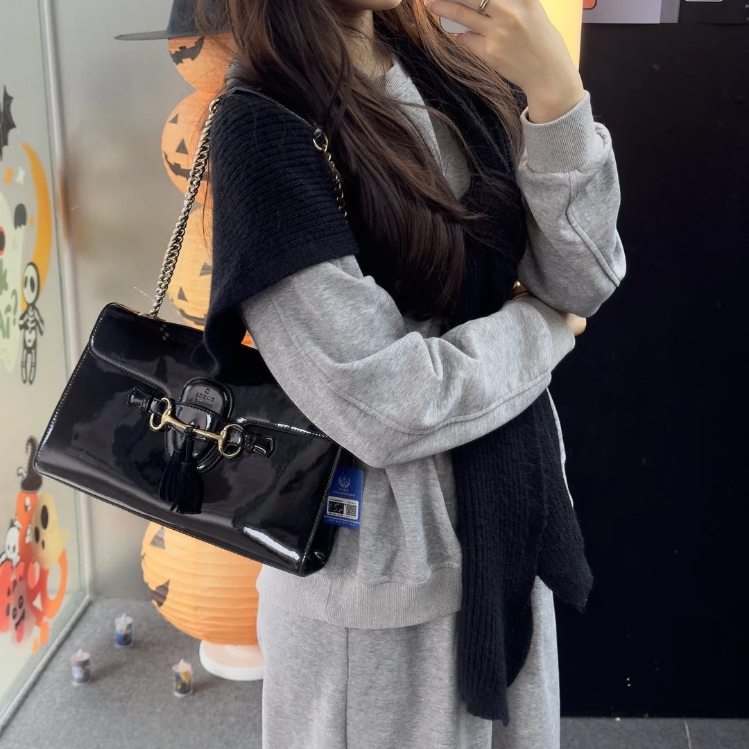 95新 GUCCI/古驰 A1334黑色漆皮流苏黑银单肩包时尚女士编织
