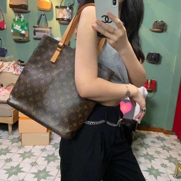 95新 LouisVuitton/路易威登 H684薇薇安老花手提包