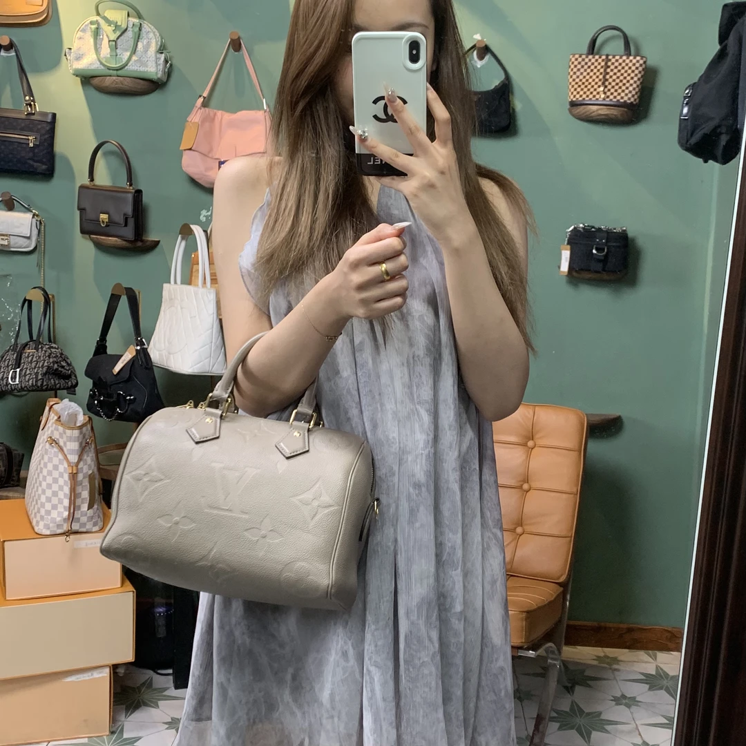 95新 LouisVuitton/路易威登 BX35/大象灰lv包