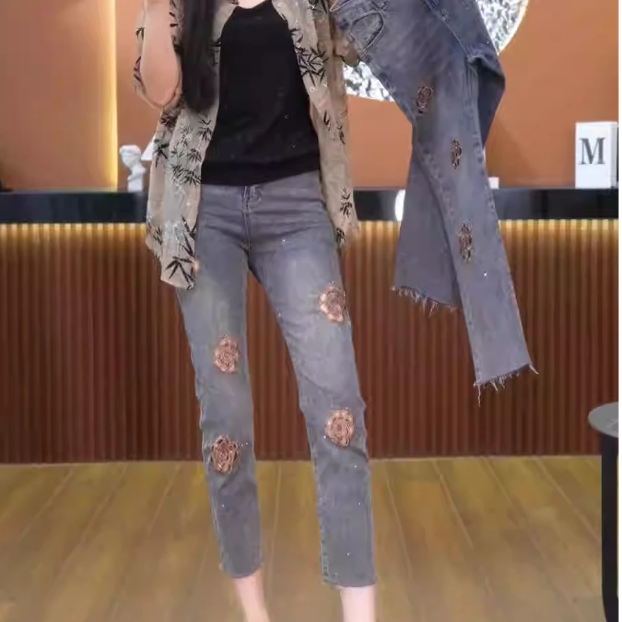 早秋大码显瘦烟管法棍裤梨型身材新款重工刺绣烫砖直筒八分牛仔裤