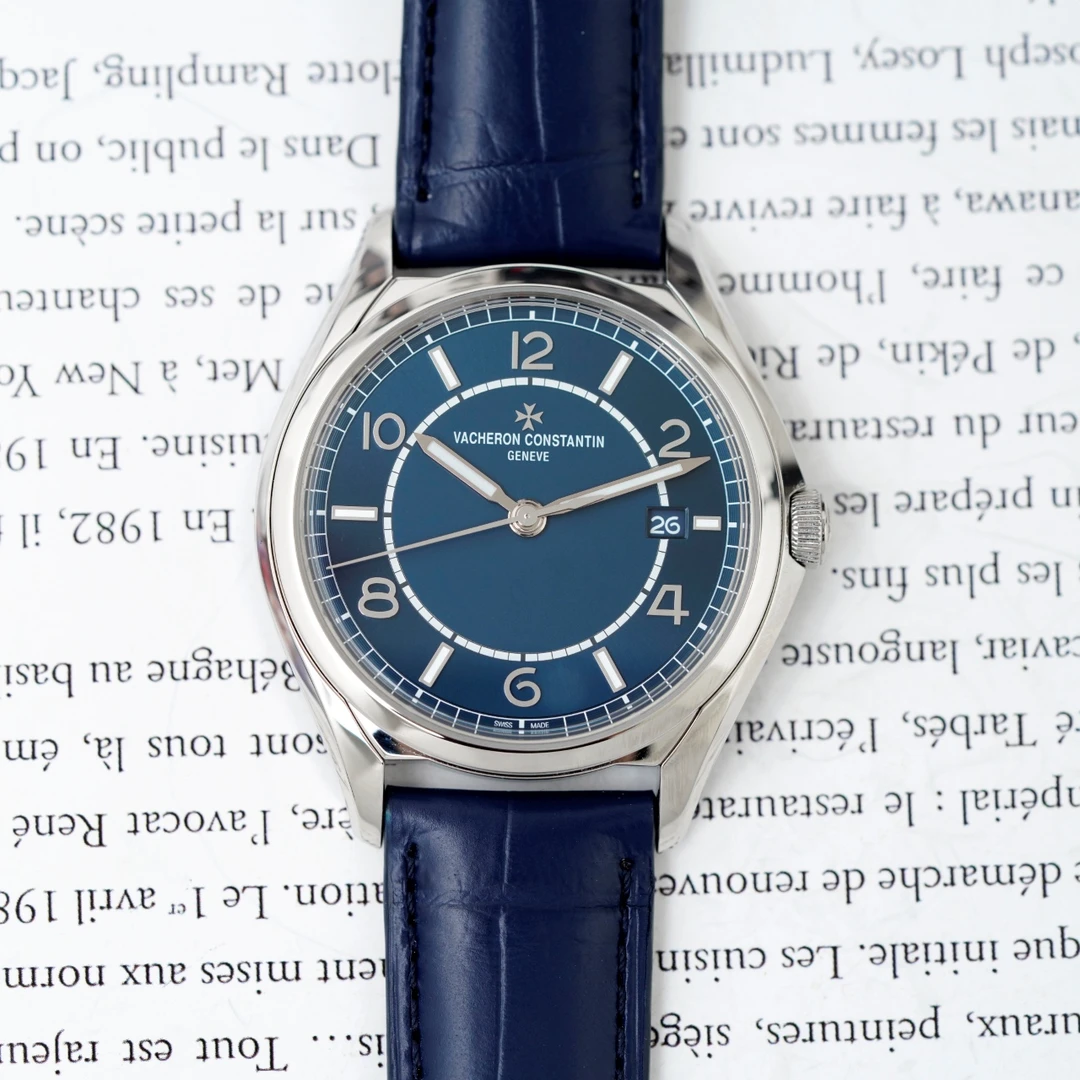 95新 Vacheron Constantin/江诗丹顿 24年4600E蓝盘男士机械腕表