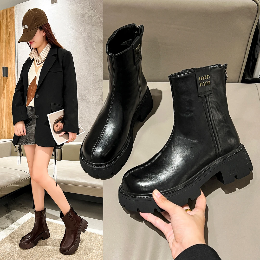 一脚蹬马丁靴女2024秋冬烟筒靴切尔西厚底字母休闲瘦瘦靴短靴女