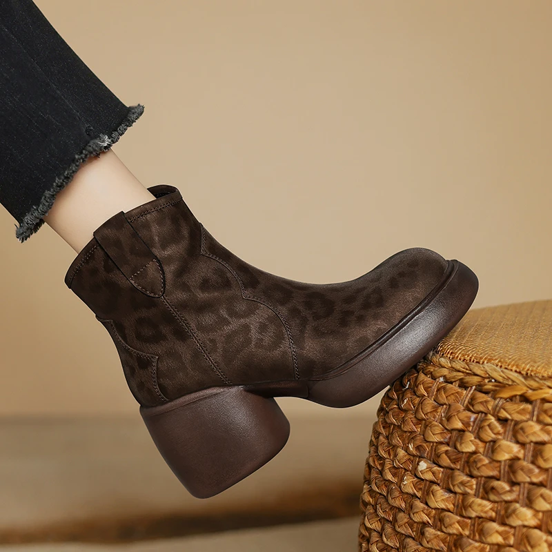 8厘米跟高时尚厚底短靴女粗跟豹纹牛皮马丁靴加绒秋冬季2024新款