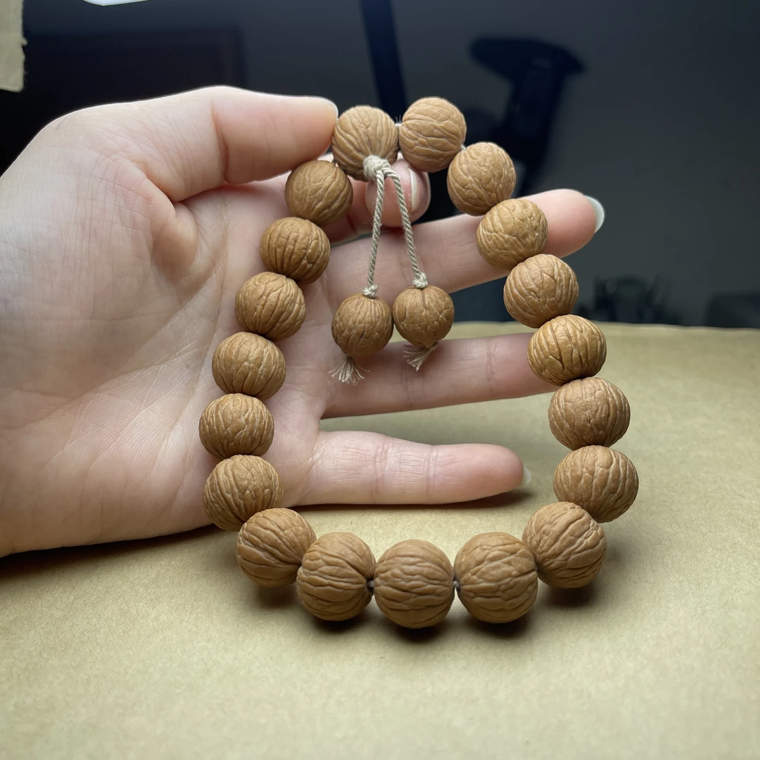 猴头凤羽核桃手串原皮色手持文玩精品15mm