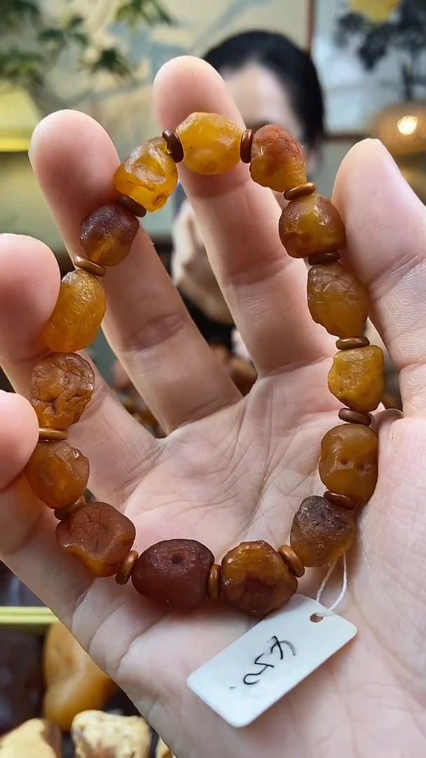 【闪购商品】蜜蜡手串未镶嵌手串