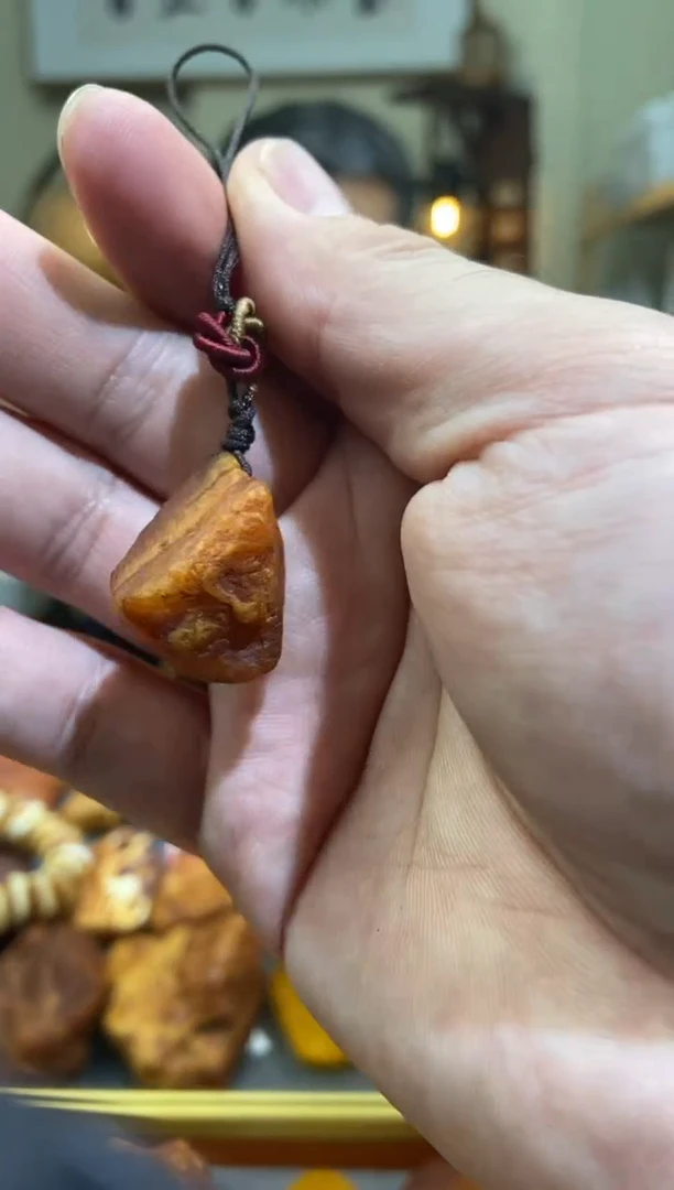 【闪购商品】琥珀颈饰未镶嵌挂件