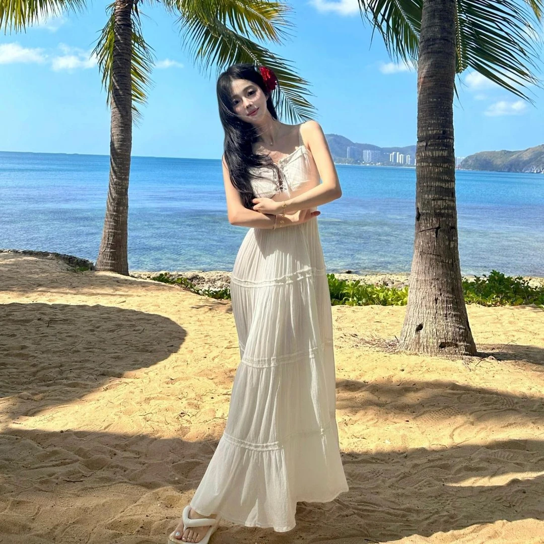 温柔风白色吊带连衣裙三亚出游拍照超仙气质长裙子海边度假沙滩裙