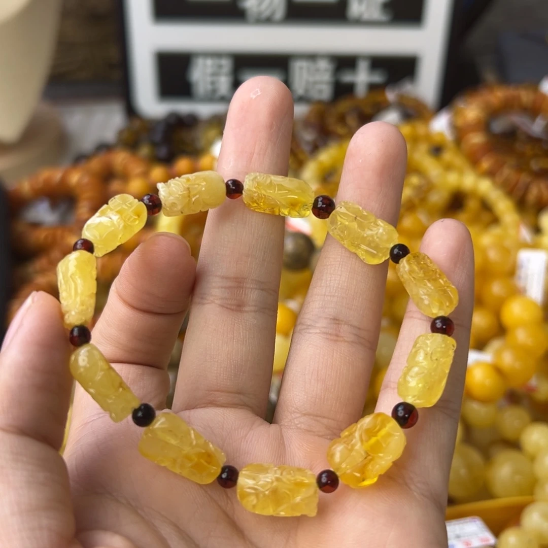 琥珀珠宝奇石未镶嵌