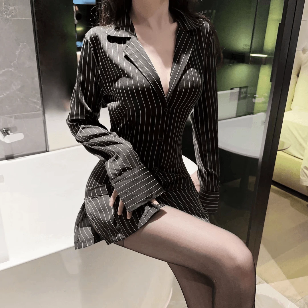 男友风气质御姐日系辣妹深V长袖收腰显瘦条纹衬衫制服女夜店套装