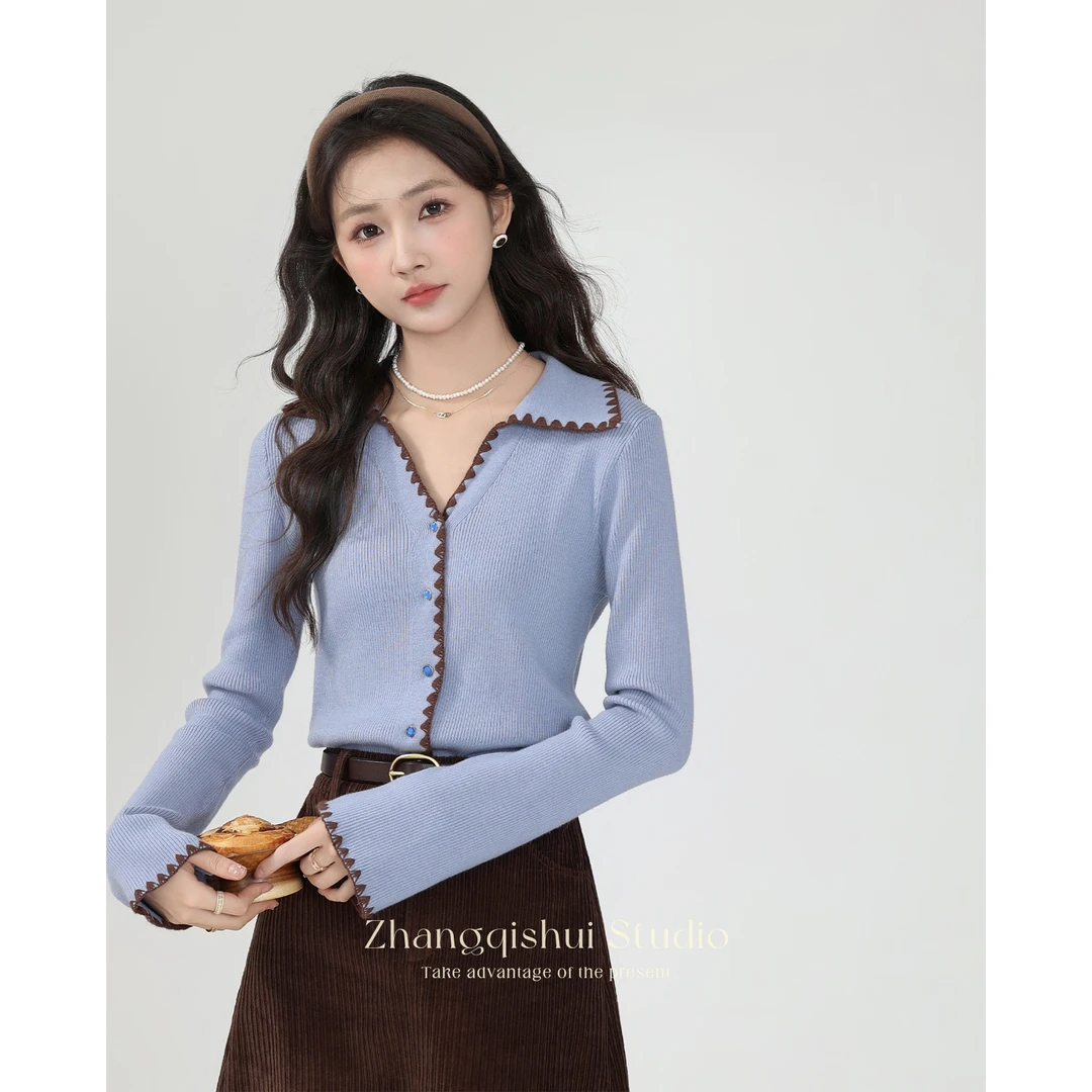 张汽水《星蓝岛屿》春季蓝色设计感v领开衫毛衣小个子显瘦上衣女