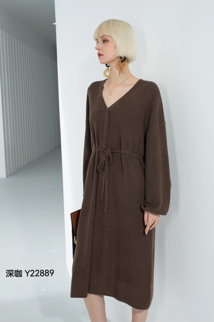 001-110秋冬长款简约气质显瘦针织连衣裙