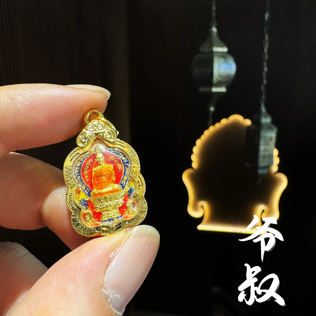 铜合金亚克力吊坠 爷叔泰牌瑞2561挂坠金色迷你吊坠