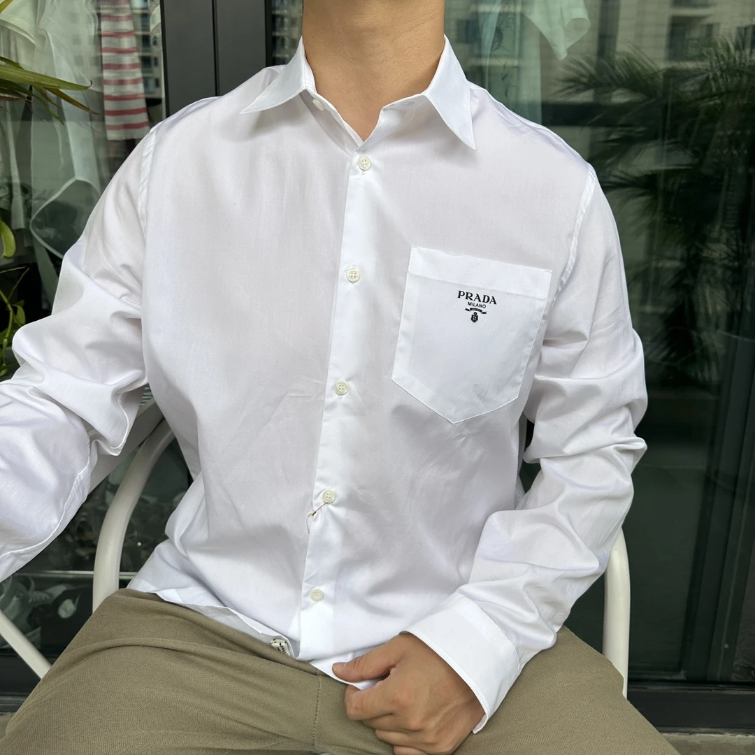 全新未使用 Prada/普拉达 男士白色胸口口袋logo衬衫员工服129658